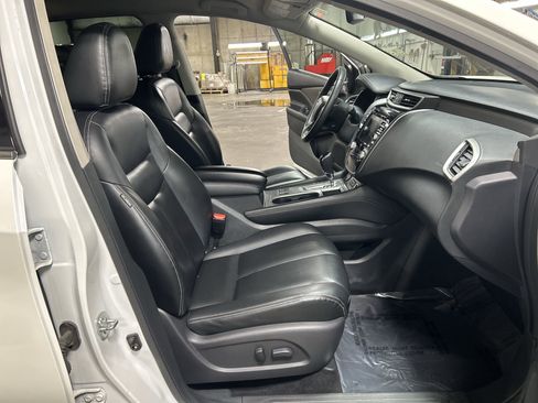 Used 2023 Nissan Murano SV w/ SV Midnight Edition Package image 28