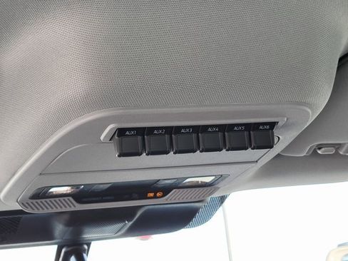 New 2026 Ford F250 XL w/ XL Chrome Package image 10