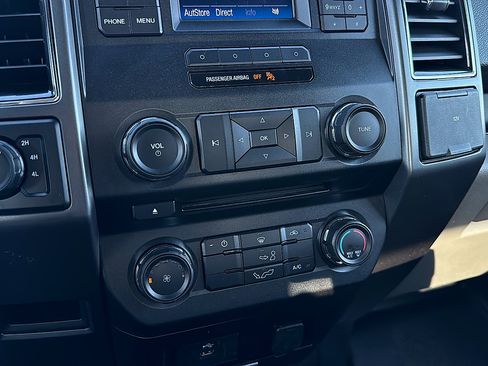 Used 2017 Ford F150 XLT AWD/4WD image 17