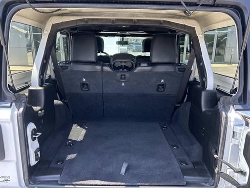 Used 2020 Jeep Wrangler Unlimited Sport AWD/4WD image 11