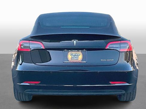 Used 2018 Tesla Model 3 Long Range image 4