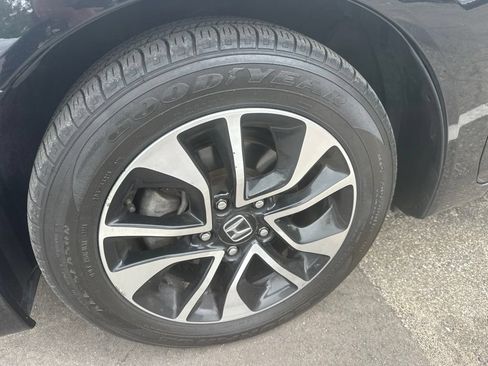 Used 2015 Honda Civic EX image 2