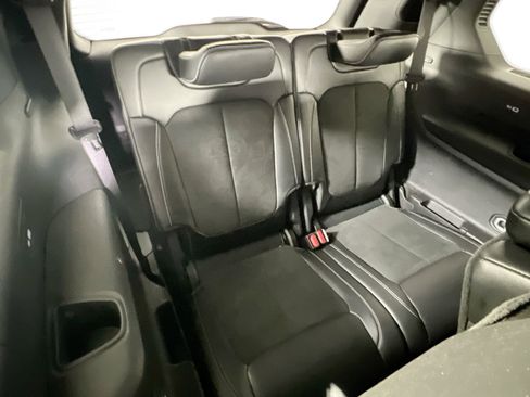 Used 2022 Jeep Grand Cherokee L Laredo image 22