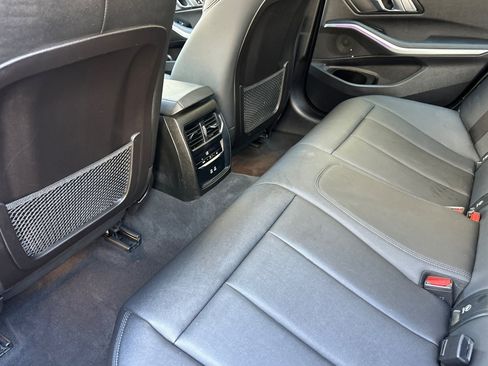 Used 2021 BMW 330i Sedan w/ Convenience Package RWD image 11