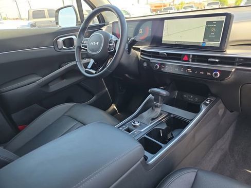 Used 2025 Kia Sorento S w/ Panoramic Sunroof Package FWD image 16