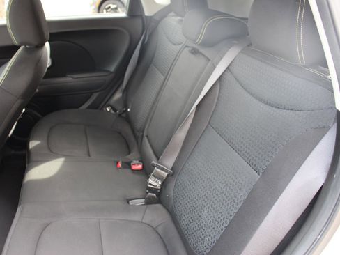 Used 2016 Kia Soul + image 30