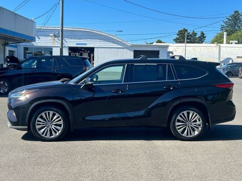 Used 2022 Toyota Highlander Platinum AWD/4WD image 8
