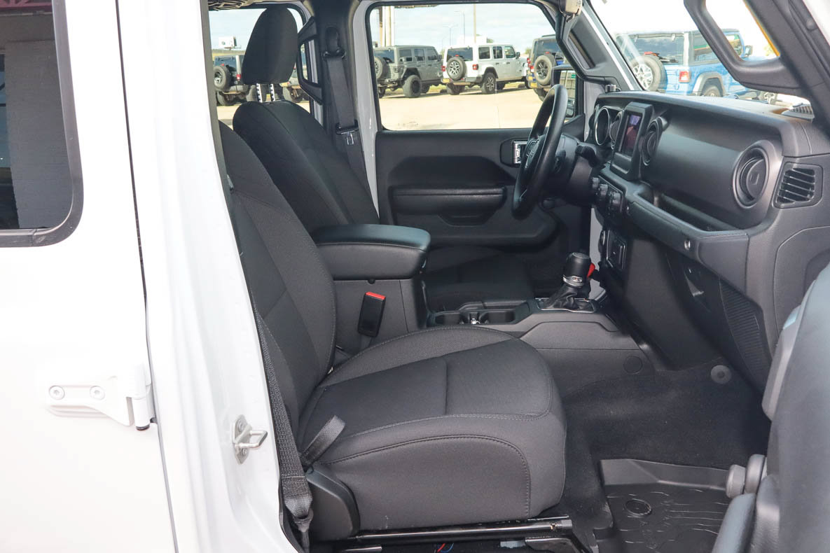 Used 2023 Jeep Gladiator Sport AWD/4WD image 28