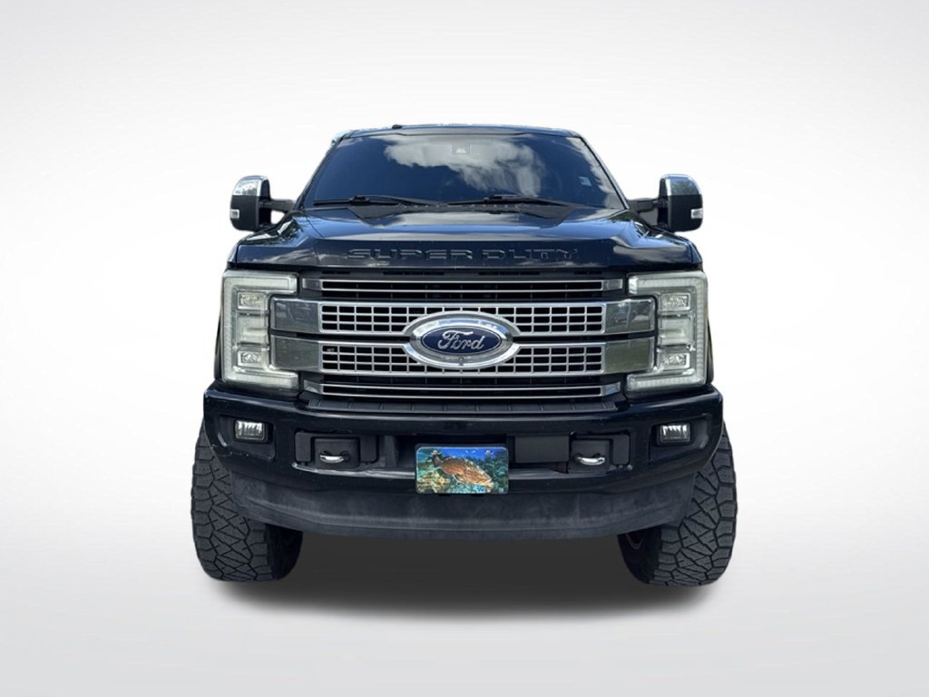 Used 2017 Ford F250 Platinum w/ Platinum Ultimate Package AWD/4WD image 3