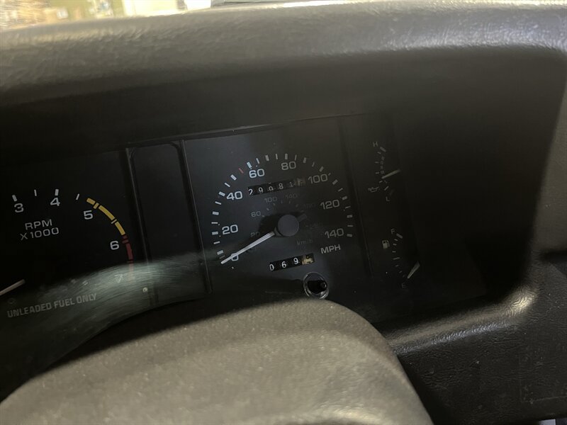 Used 1993 Ford Mustang GT RWD image 10