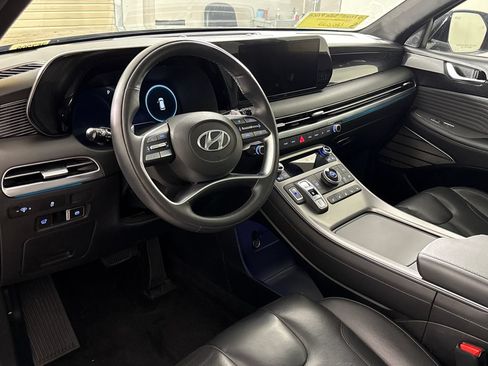 Certified 2024 Hyundai Palisade Calligraphy FWD image 15