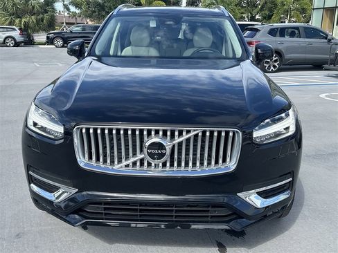 New 2025 Volvo XC90 B6 Plus w/ Protection Package Premier image 5