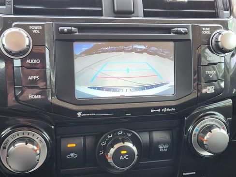 Used 2018 Toyota 4Runner TRD Off-Road AWD/4WD image 7