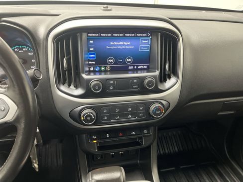 Used 2021 Chevrolet Colorado LT w/ Fleet Safety Package image 16