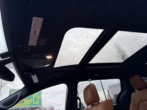 Used 2021 Chrysler Pacifica Pinnacle image 29