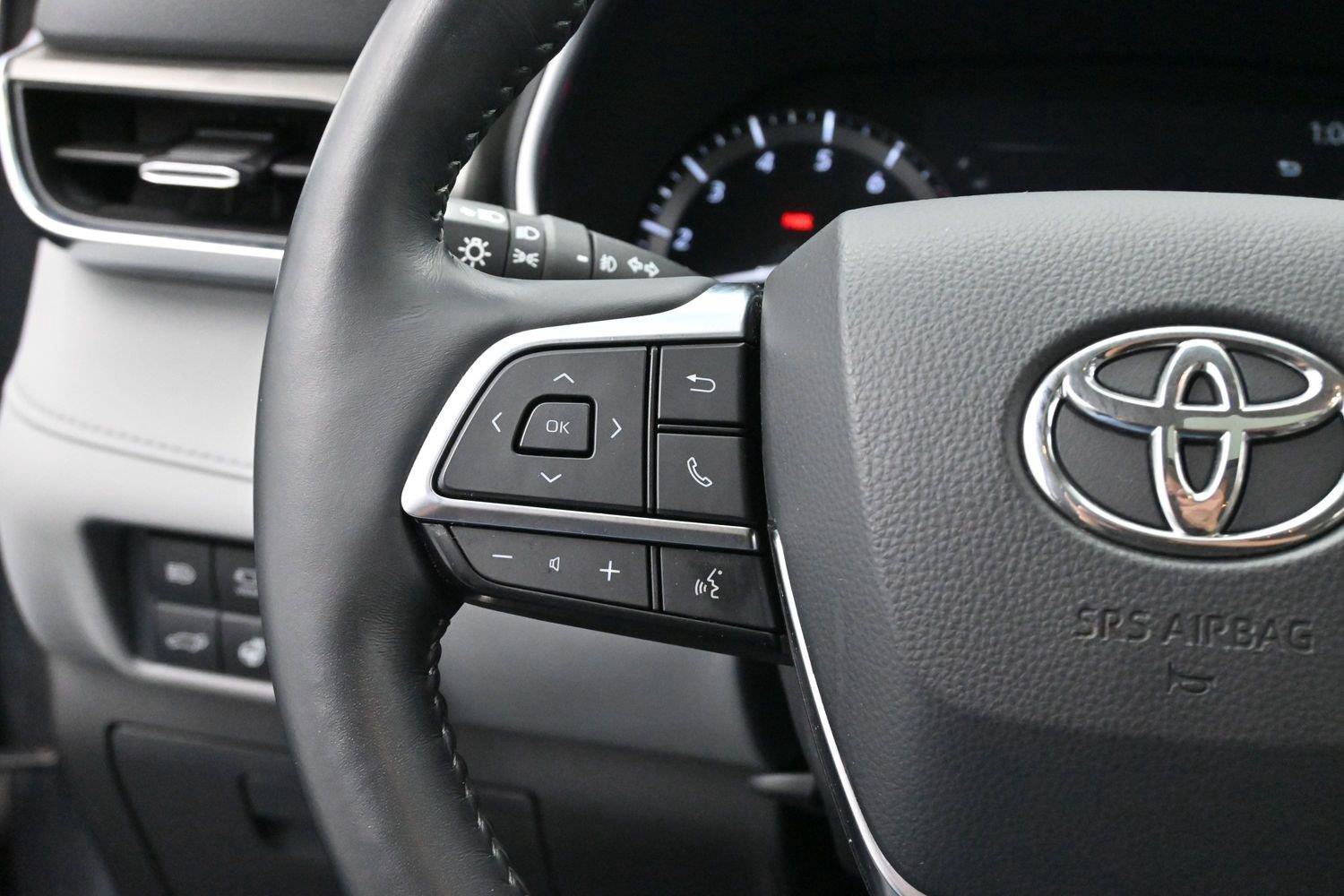 Used 2021 Toyota Highlander Limited AWD/4WD image 17