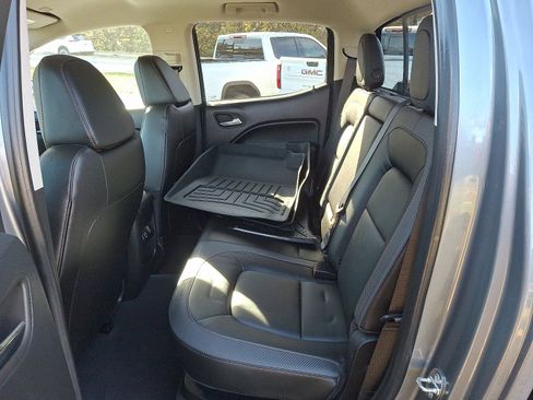 Used 2022 GMC Canyon AT4 w/ Trailering Package image 10