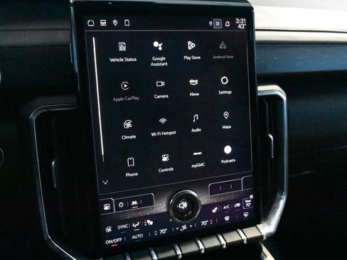 Used 2024 GMC Acadia Elevation image 11