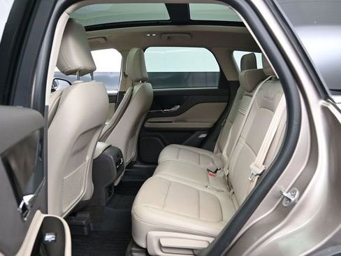 Used 2021 Lincoln Corsair Reserve AWD/4WD image 24