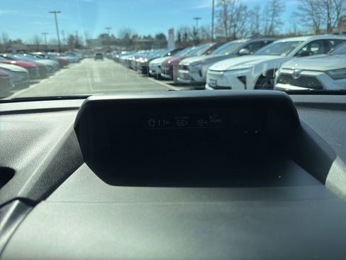 Used 2021 Subaru Crosstrek 2.0i Premium image 27