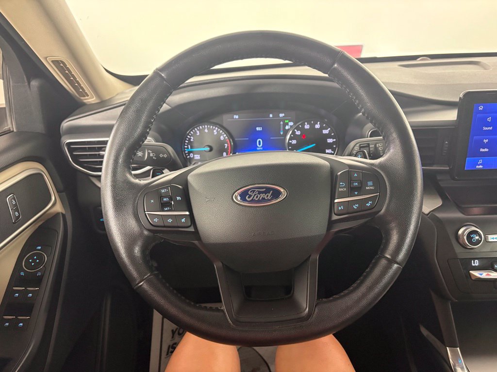 Used 2020 Ford Explorer XLT w/ Equipment Group 202A AWD/4WD image 22