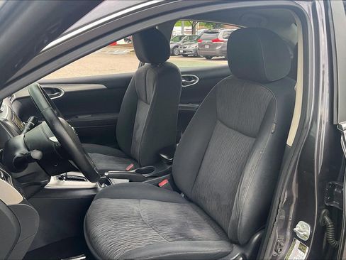 Used 2015 Nissan Sentra SV FWD image 29