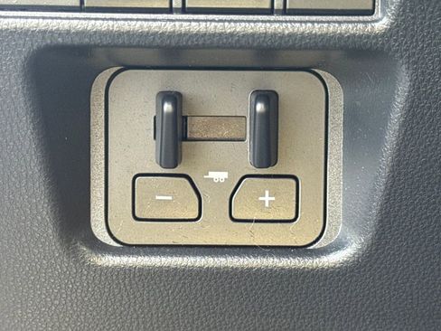 Used 2024 Toyota Land Cruiser image 28