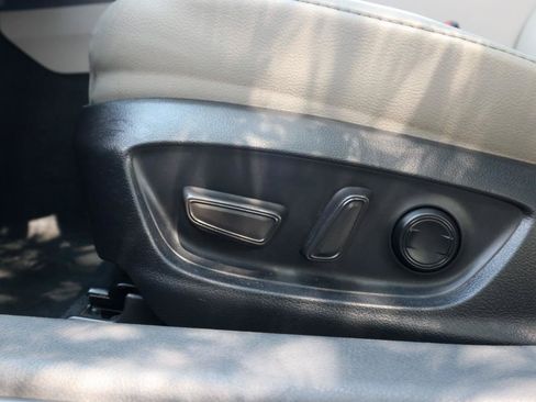 Used 2024 Toyota Camry XLE FWD image 33