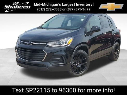 Used 2022 Chevrolet Trax LT w/ Midnight Edition AWD/4WD image 1