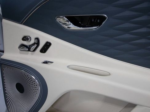 Used 2020 Bentley Flying Spur W12 w/ First Edition Specification image 61