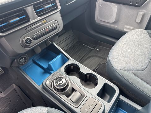 New 2025 Ford Maverick XLT w/ XLT Luxury Package FWD image 30
