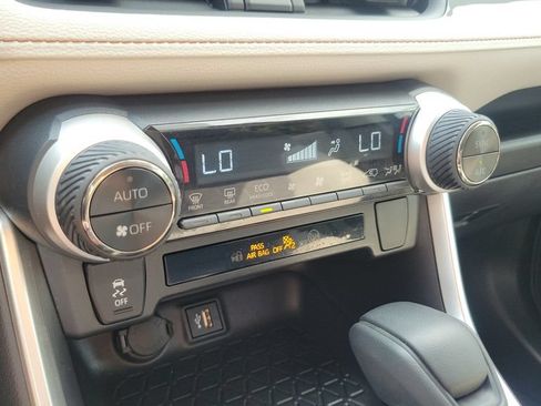 Certified 2023 Toyota RAV4 XLE AWD/4WD image 23