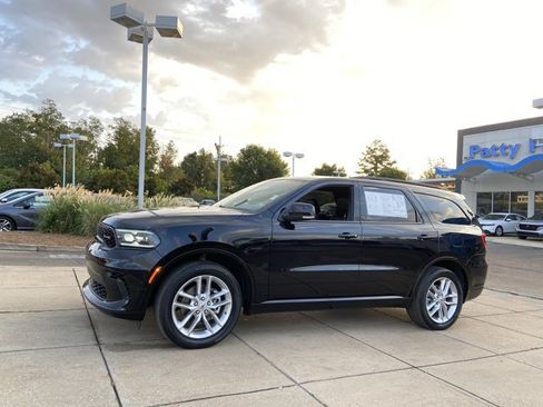 Used 2025 Dodge Durango GT AWD/4WD image 6