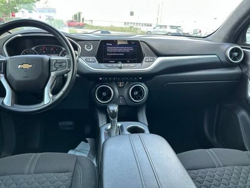 Used 2020 Chevrolet Blazer LT FWD image 5