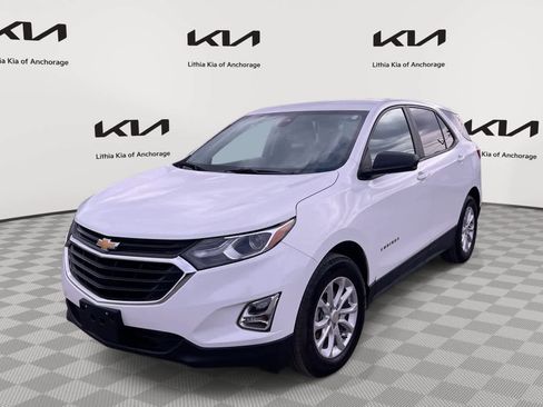 Used 2021 Chevrolet Equinox LS w/ LS Convenience Package FWD image 1