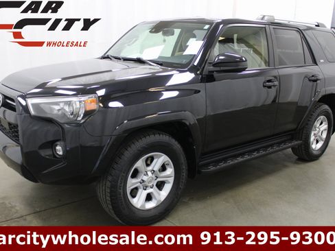 Used 2021 Toyota 4Runner SR5 image 1