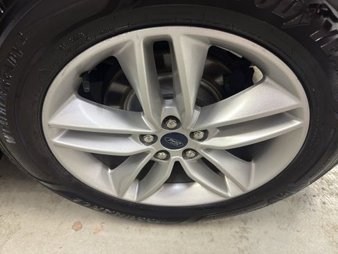 Used 2016 Ford Edge SEL image 31