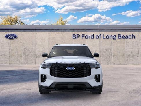 New 2026 Ford Explorer ST-Line w/ ST-Line Street Pack RWD image 6