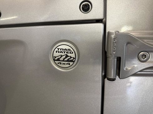 Used 2018 Jeep Wrangler Unlimited Sport S image 93