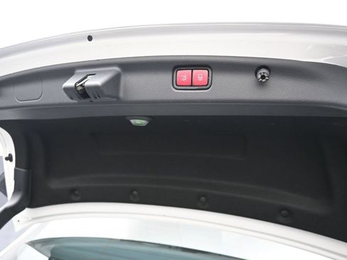 Used 2023 Mercedes-Benz C 300 4MATIC Sedan image 28