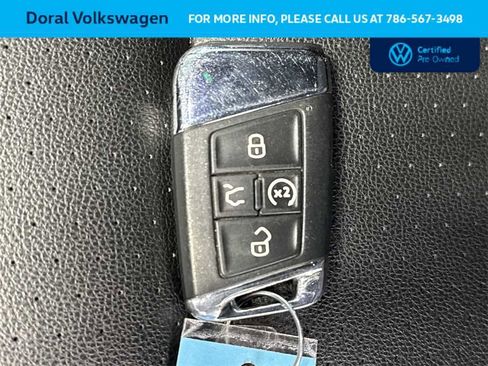 Certified 2022 Volkswagen Atlas SE w/ Black Wheel Package image 28