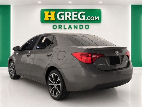 Used 2019 Toyota Corolla SE FWD image 2