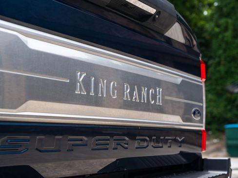 Used 2017 Ford F350 King Ranch w/ King Ranch Ultimate Package AWD/4WD image 17