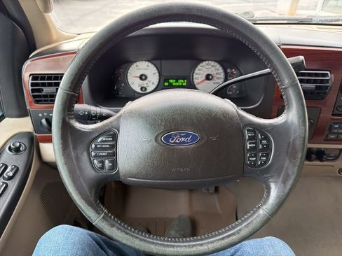 Used 2006 Ford F350 Lariat image 18