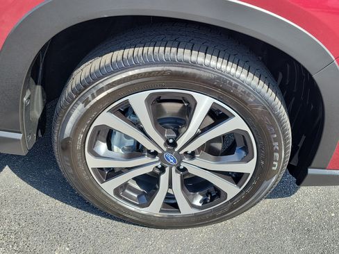 Used 2023 Subaru Forester Limited AWD/4WD image 8