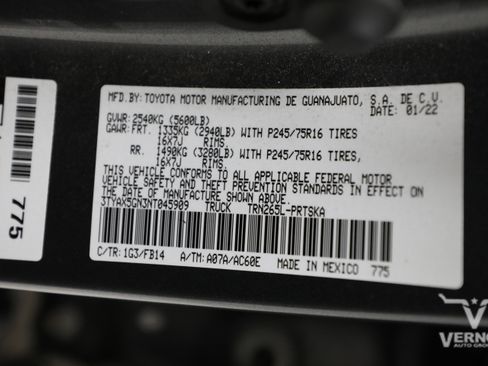 Used 2022 Toyota Tacoma SR w/ SR Convenience Package image 13