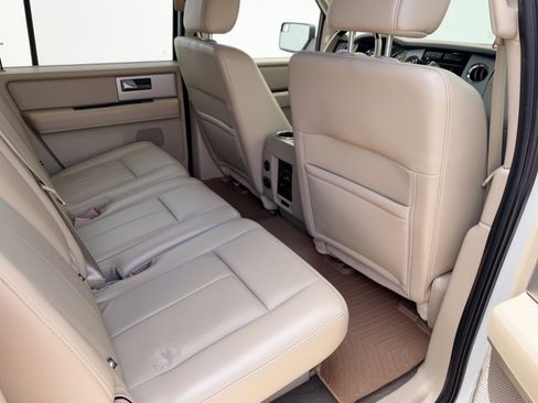 Used 2014 Ford Expedition EL Limited w/ Equipment Group 301A AWD/4WD image 29