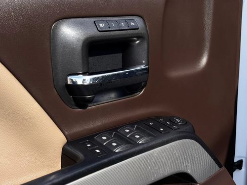Used 2019 Chevrolet Silverado 2500 LTZ w/ Duramax Plus Package AWD/4WD image 15