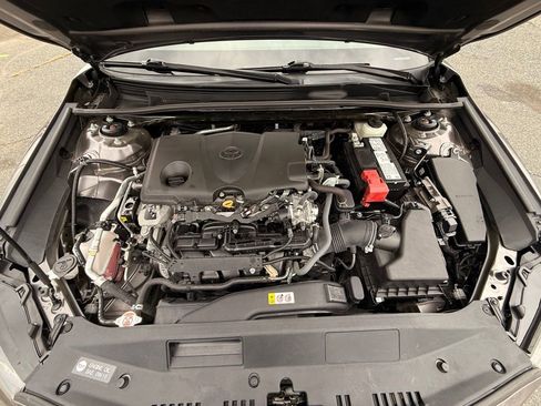 Used 2022 Toyota Camry SE image 12