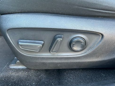 Used 2021 Toyota RAV4 XLE FWD image 15